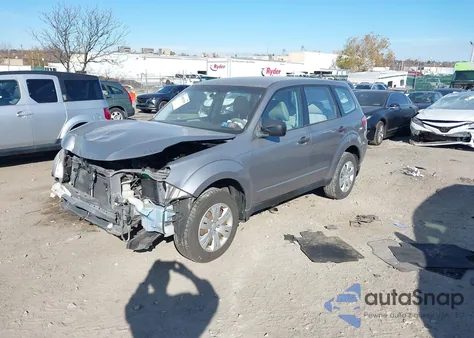 2009 Subaru Forester 2.5X из США, поврежденный, VIN JF2SH61649H756003